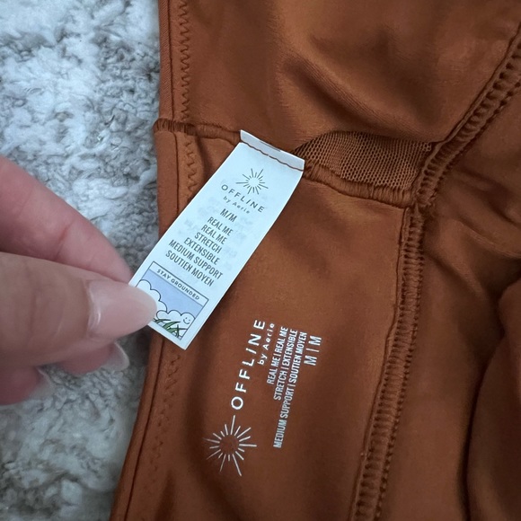 NWT! - Offline By Aerie Real Me Ruched Sports Bra - Size Medium - Color: Caramel - Picture 5 of 6